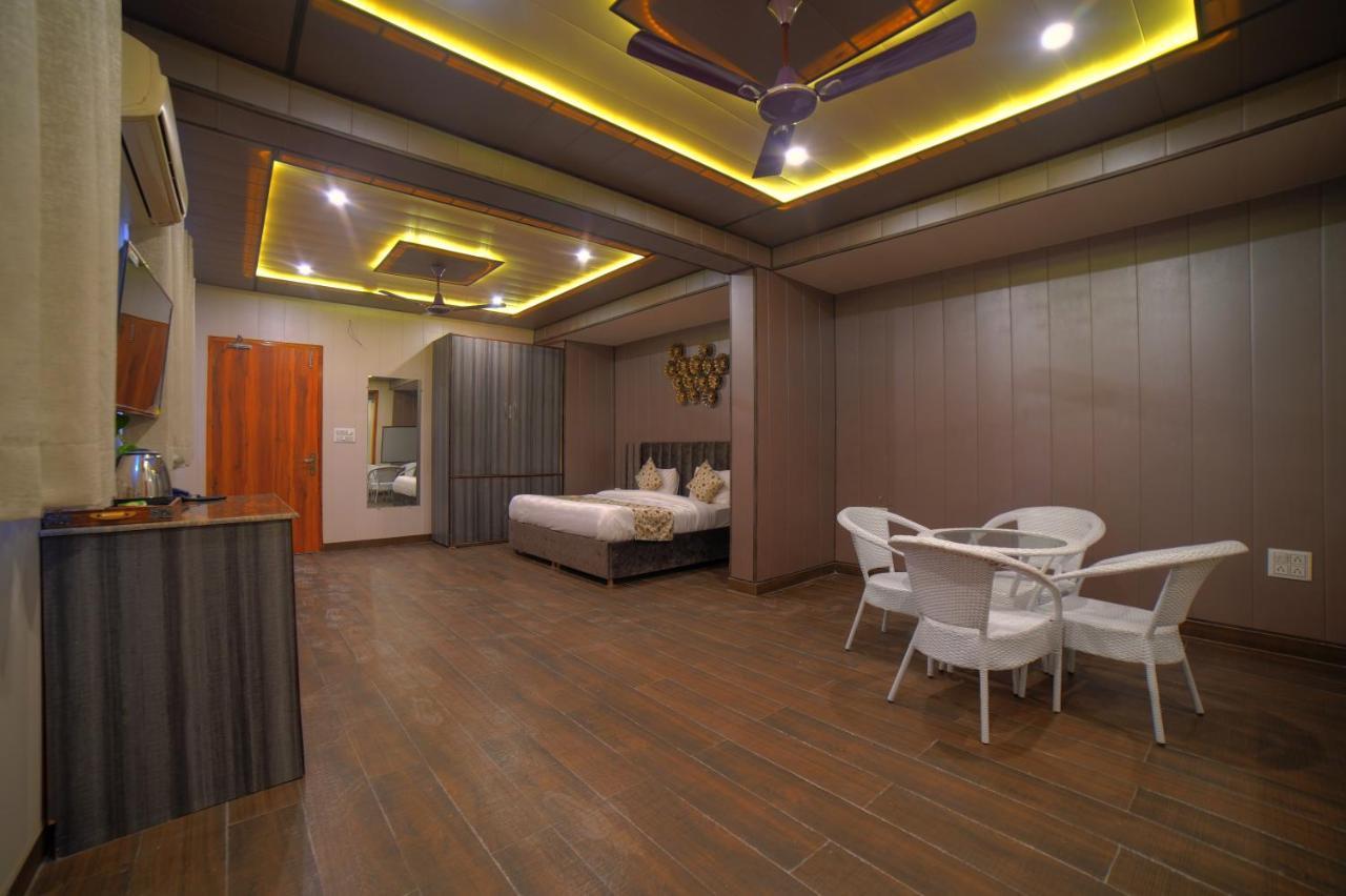 Yogved Hospitality & Resort Rishīkesh Eksteriør billede