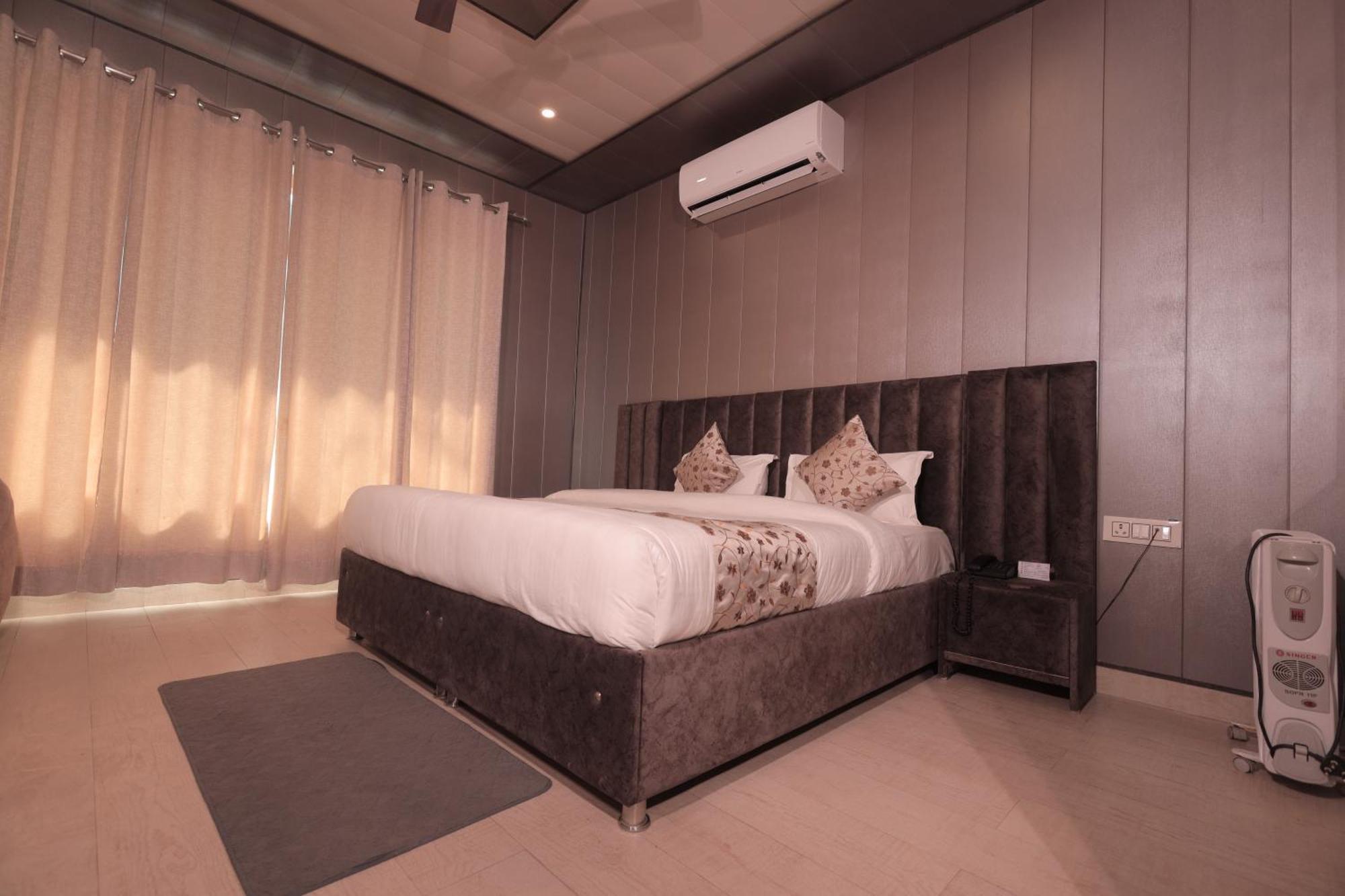Yogved Hospitality & Resort Rishīkesh Eksteriør billede