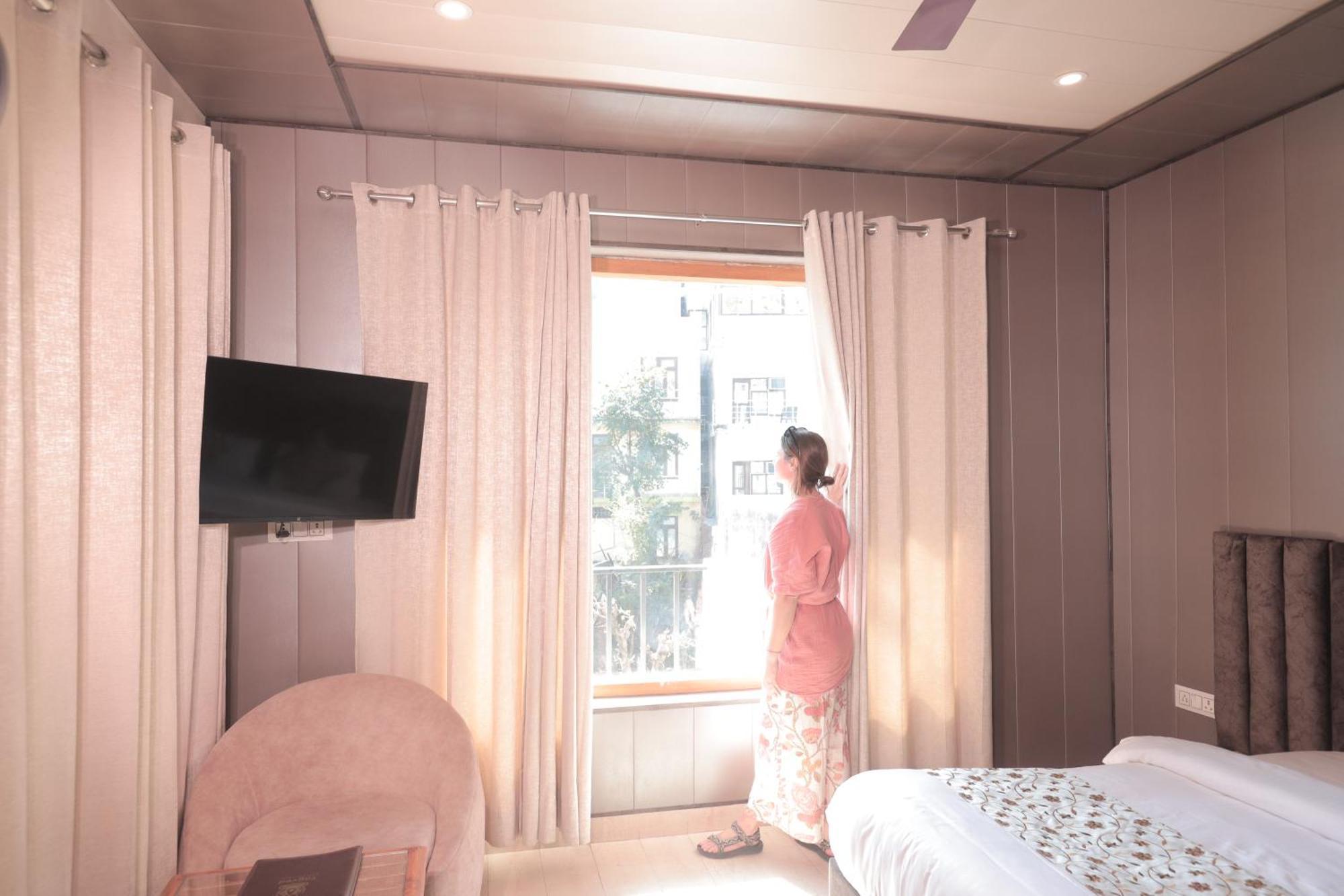 Yogved Hospitality & Resort Rishīkesh Eksteriør billede