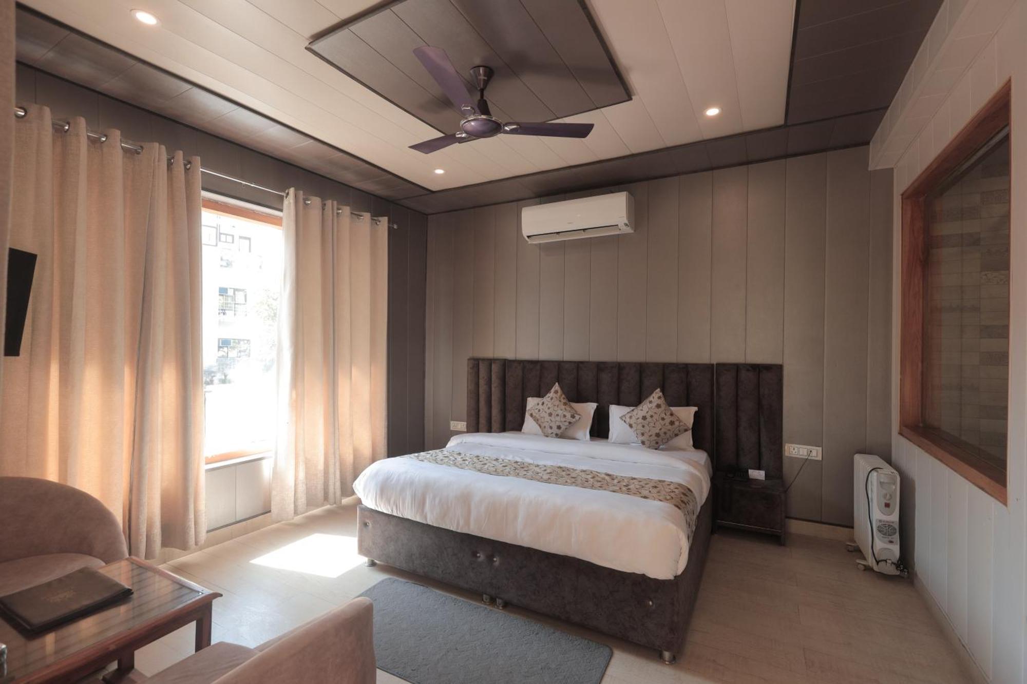 Yogved Hospitality & Resort Rishīkesh Eksteriør billede