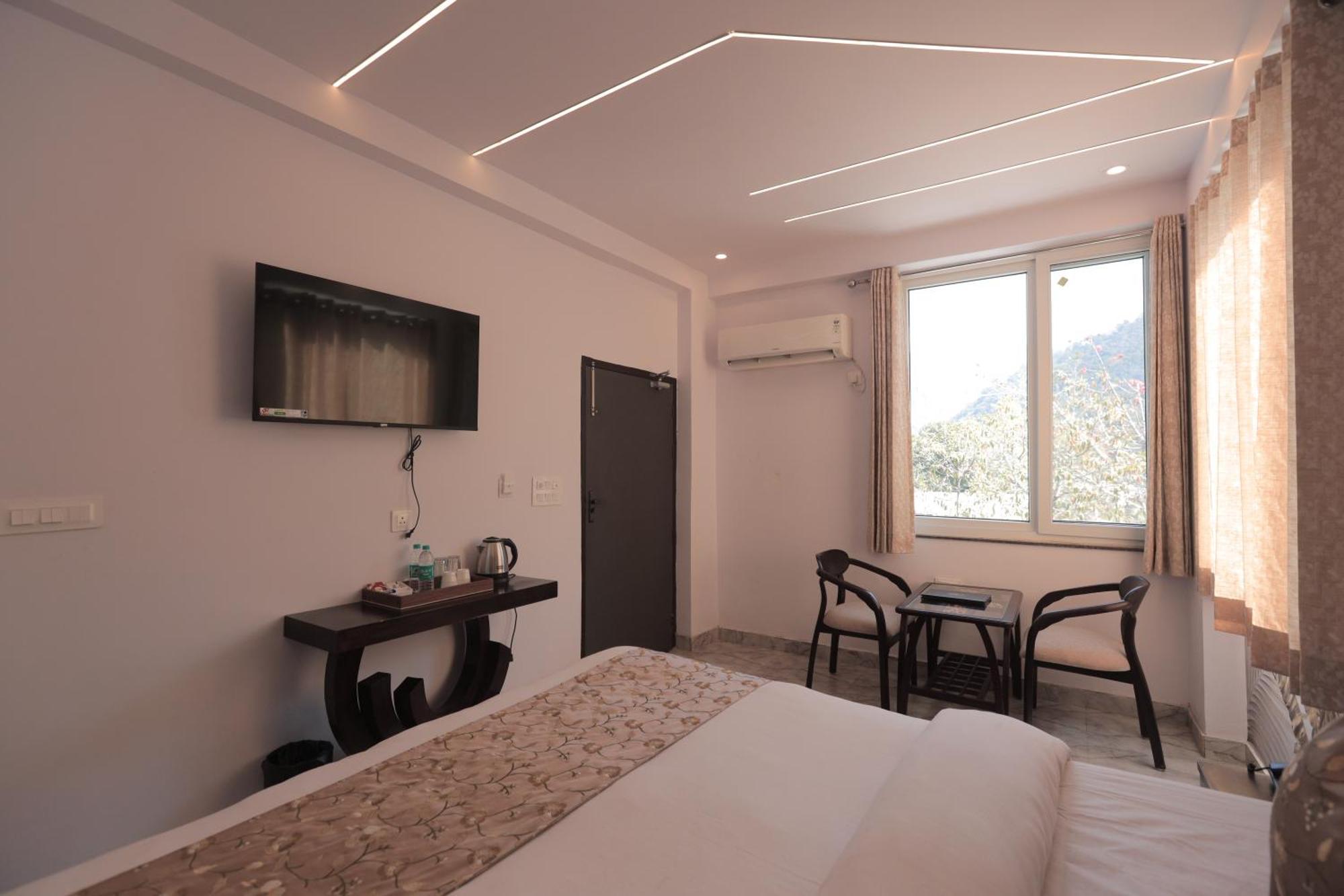 Yogved Hospitality & Resort Rishīkesh Eksteriør billede